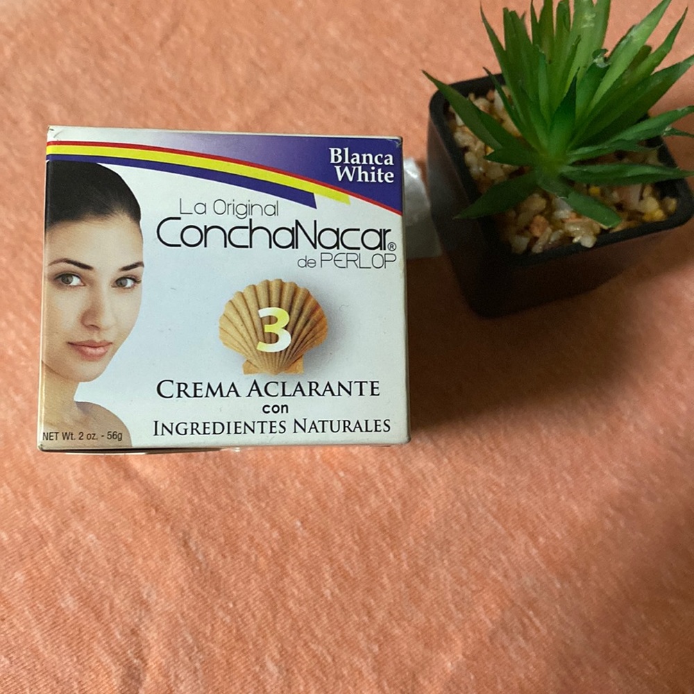 Perlop Concha Nácar Cream